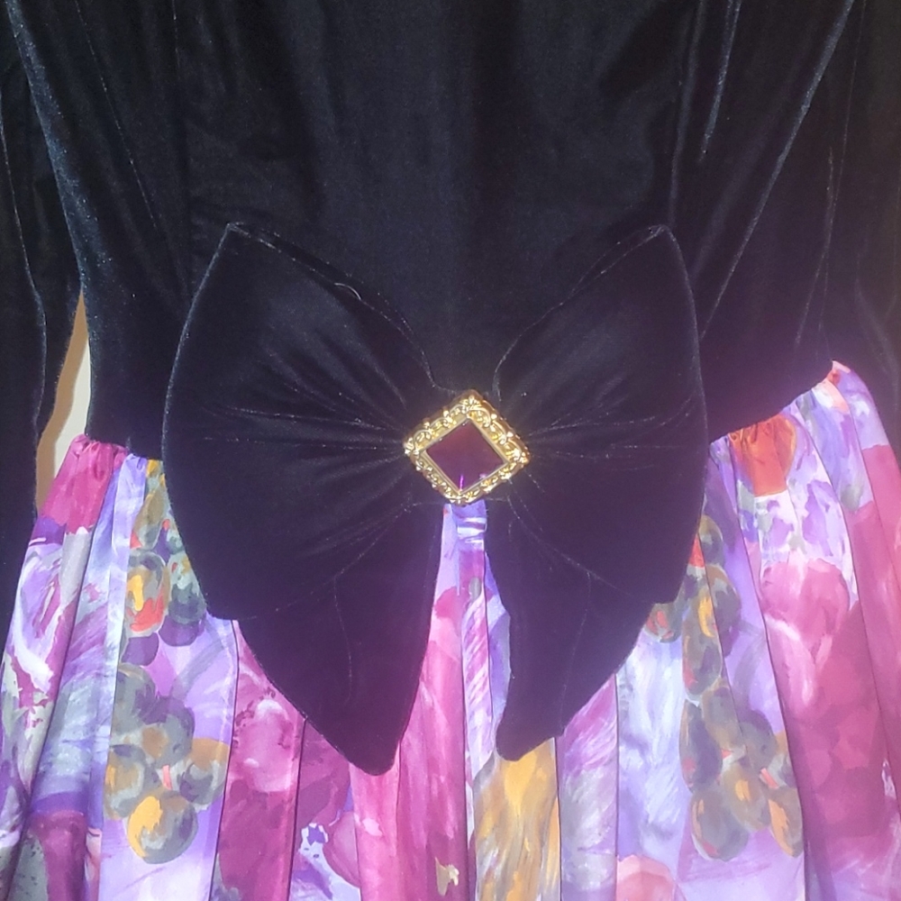 Jessica McClintock Party Event Velvet Floral Formal Dress - Picture 4 of 10